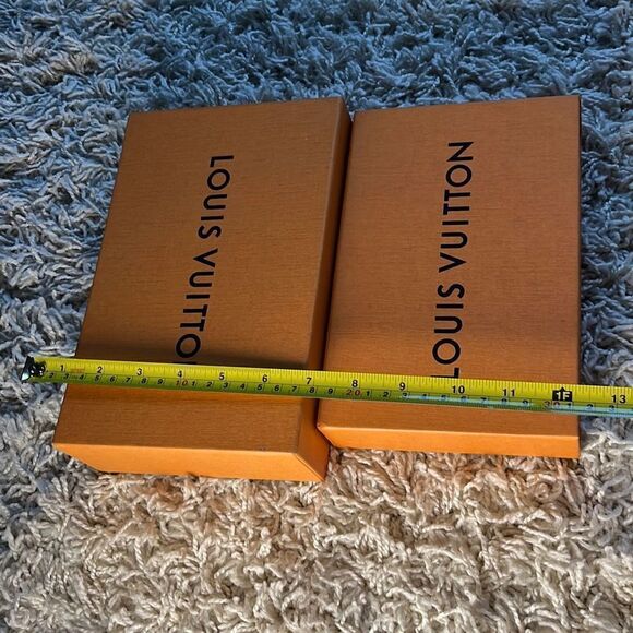 Authentic louis-vuitton box medium - Picture 8 of 15